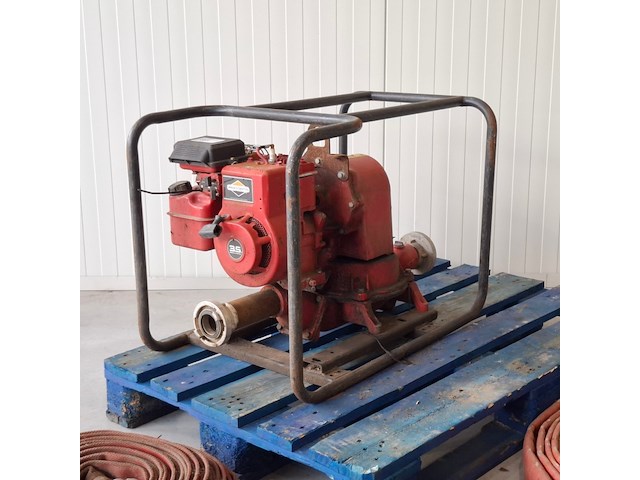Waterpomp op benzine, homelite, 111dp2-b, rood, inclusief 4x waterslang - afbeelding 11 van  18