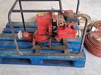 Waterpomp op benzine, homelite, 111dp2-b, rood, inclusief 4x waterslang - afbeelding 14 van  18