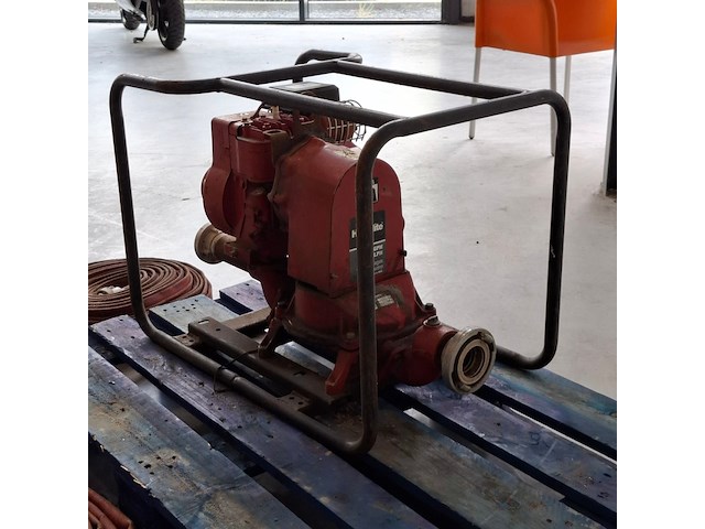 Waterpomp op benzine, homelite, 111dp2-b, rood, inclusief 4x waterslang - afbeelding 16 van  18