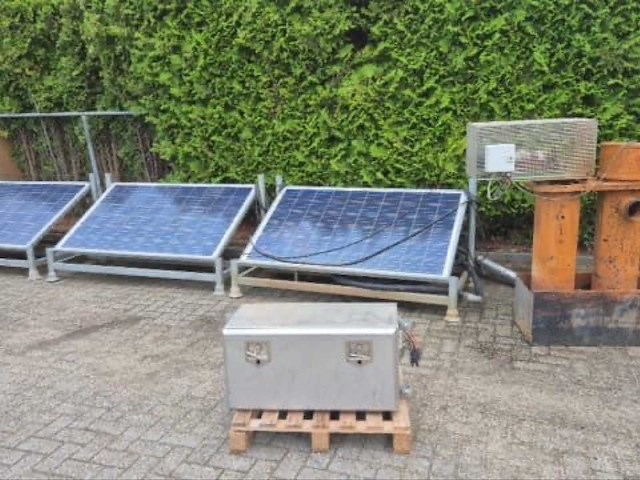 Waterpomp op zonne energie - afbeelding 1 van  4