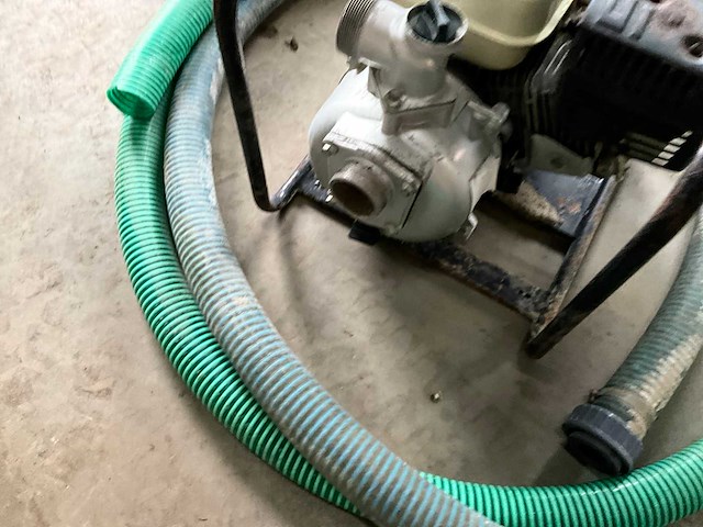 Waterpomp - afbeelding 8 van  8