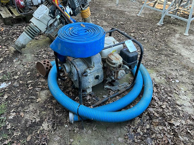 Waterpomp - afbeelding 4 van  4