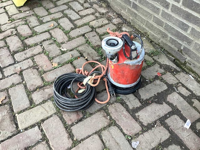 Waterpomp - afbeelding 2 van  3