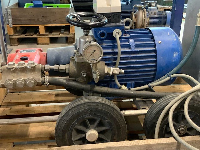 Waterpomp - afbeelding 6 van  7