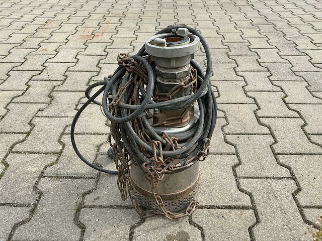 Waterpomp - afbeelding 1 van  1