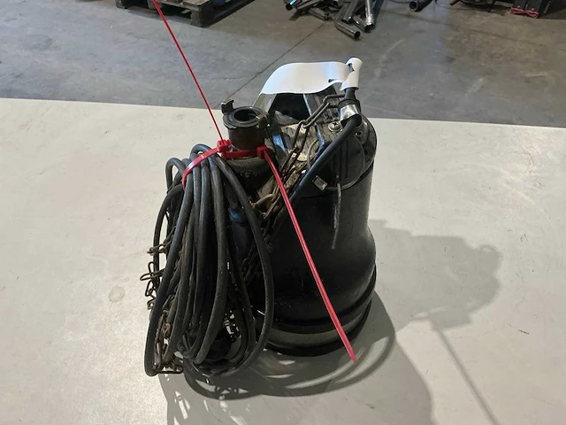 Waterpomp - afbeelding 2 van  2