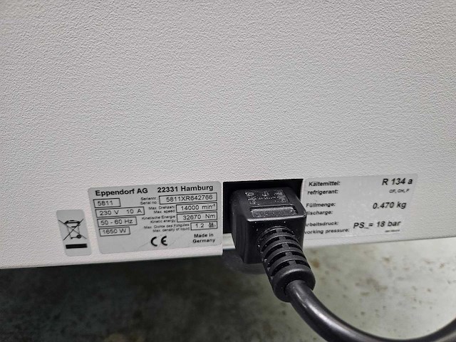 Waters alliance - 2695 2487 hplc uv detektor - uv detektor, gekoelde autosampler en kolomoven - 2005 - afbeelding 10 van  11