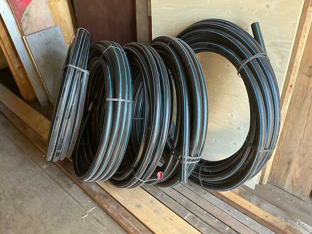 Waterslang 37mm diameter (4x) - afbeelding 1 van  7