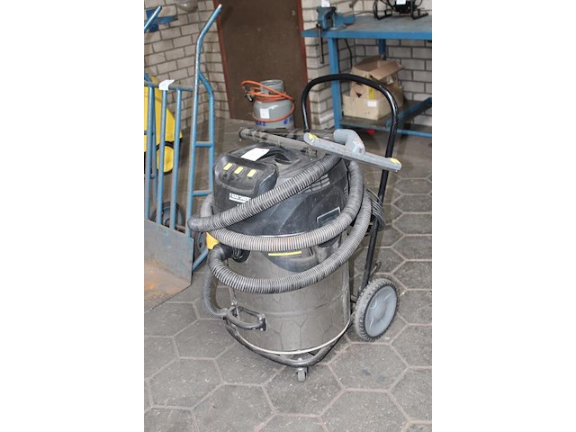 Waterstofzuiger karcher nt 70/3 ne tc. bouwjaar 2016. - afbeelding 2 van  2