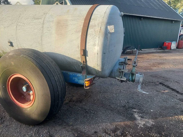 Watertank 5000 liter met vacuümpomp - afbeelding 15 van  18