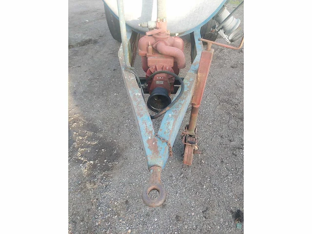 Watertank 5000 liter met vacuümpomp - afbeelding 8 van  18
