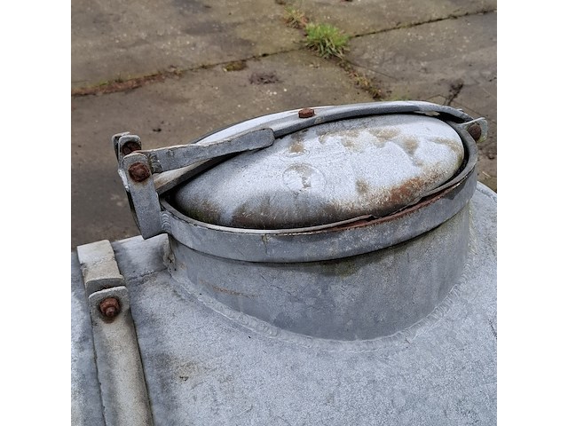 Watertank met transportbok - afbeelding 7 van  7