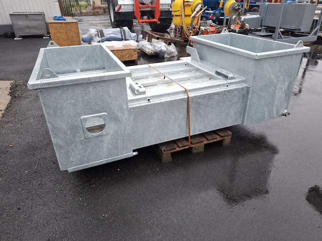 Watertank t.b.v. hefgedragen pompunit - afbeelding 2 van  6