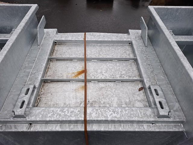 Watertank t.b.v. hefgedragen pompunit - afbeelding 3 van  6