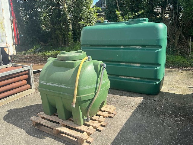 Watertank(2x) - afbeelding 1 van  19