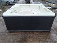Waterwave spas 5 persoons jacuzzi en buitenspa - afbeelding 13 van  19