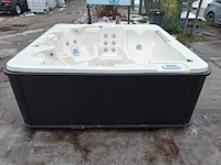 Waterwave spas 5 persoons jacuzzi en buitenspa - afbeelding 22 van  30