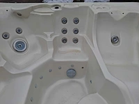 Waterwave spas 5 persoons jacuzzi en buitenspa - afbeelding 13 van  30