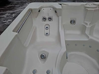 Waterwave spas 5 persoons jacuzzi en buitenspa - afbeelding 18 van  30