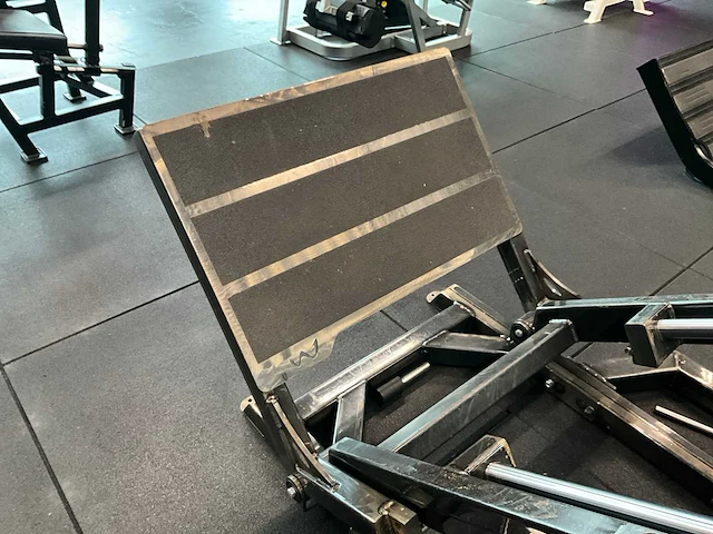 Watson animal adjustable hack squat machine - afbeelding 5 van  8