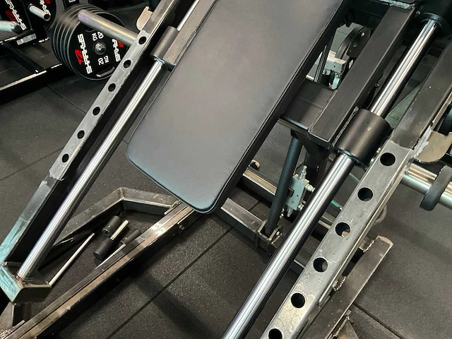 Watson animal adjustable hack squat machine - afbeelding 6 van  8