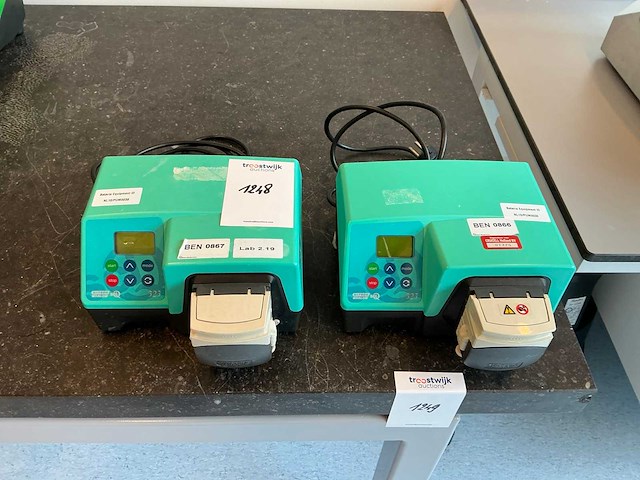 Watson marlow 323u/d peristaltische doseringspomp (2x) - afbeelding 1 van  5