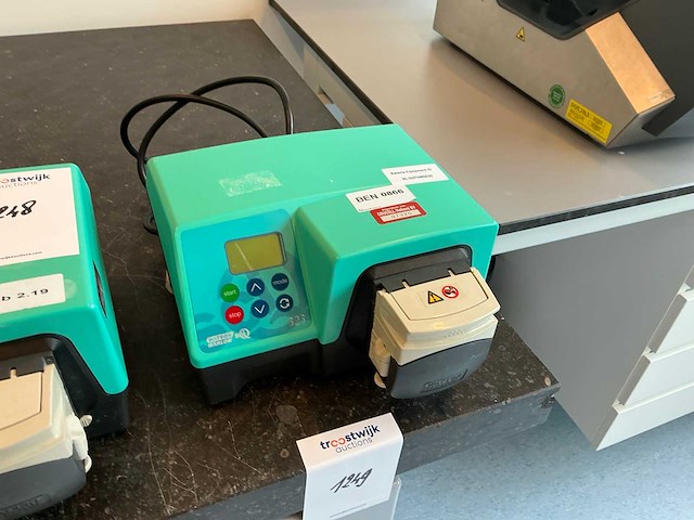 Watson marlow 323u/d peristaltische doseringspomp (2x) - afbeelding 3 van  5