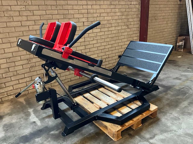 Watson plate loaded adjustable hack squat - afbeelding 3 van  10
