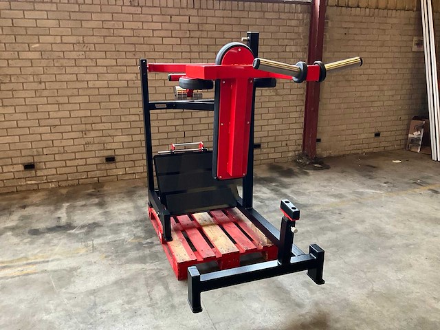 Watson plate loaded pendulum squat - afbeelding 2 van  7