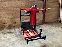 Watson plate loaded pendulum squat - afbeelding 2 van  7