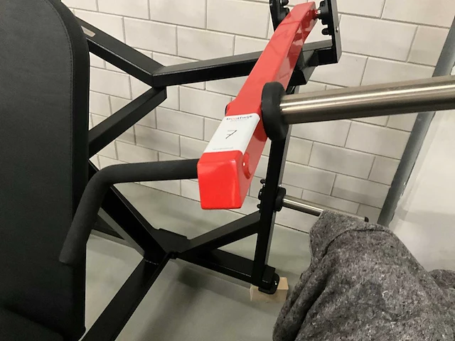 Watson plate loaded shoulderpress - afbeelding 9 van  9