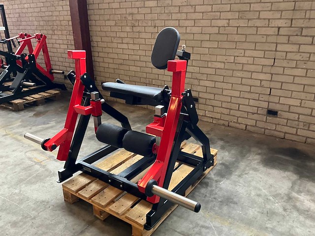 Watson plate loaded unilaterale leg extension - afbeelding 4 van  9