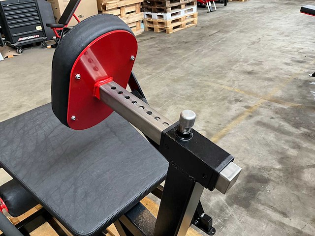 Watson plate loaded unilaterale leg extension - afbeelding 8 van  9