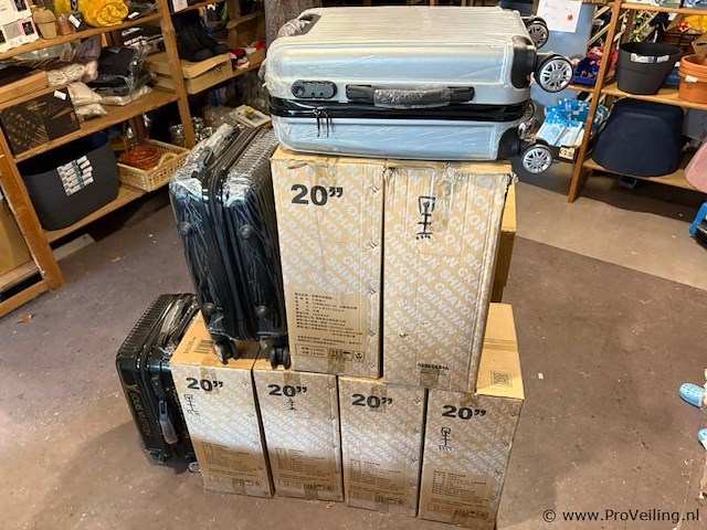 Watsons reiskoffer - 20'' - 9 stuks - afbeelding 2 van  5