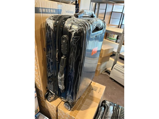 Watsons reiskoffer - 20'' - 9 stuks - afbeelding 4 van  5