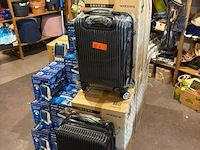 Watsons reiskoffer - 20'' - 9 stuks - afbeelding 5 van  5