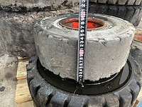 Watts - heftruck bandenset volrubber - afbeelding 12 van  14