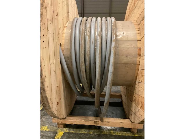 Wattson power na2xcy-uv aluminium voedingskabel op haspel 4x150/50mm² rm - afbeelding 2 van  4