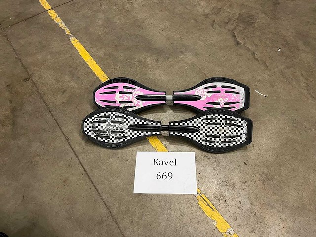 Waveboard 2 x - afbeelding 1 van  1