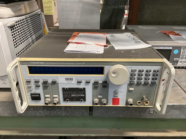 Wavetek 288 synthesized function generator - afbeelding 3 van  4