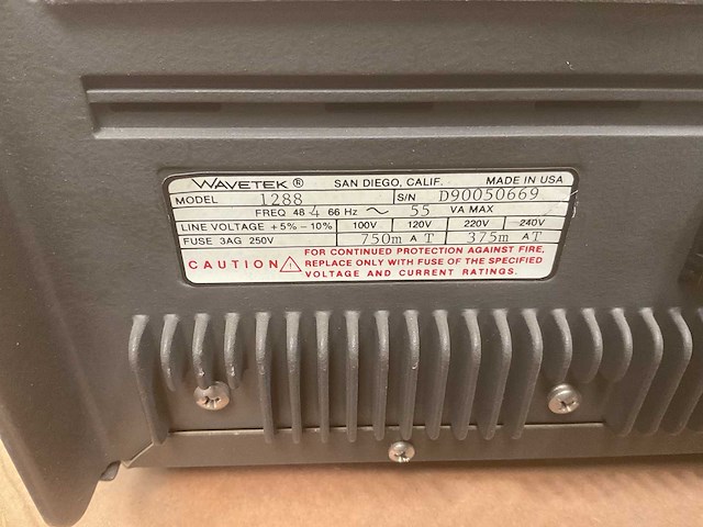 Wavetek model 288 synthesized function generator - afbeelding 4 van  5