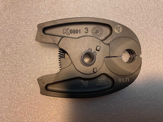 Wavin u16 persbek - afbeelding 2 van  2