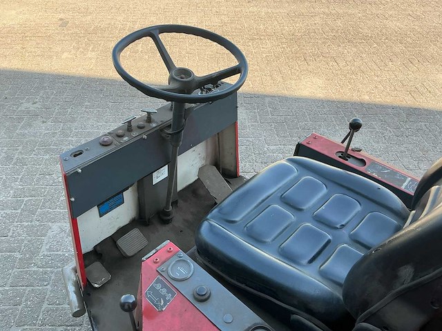 Wayne 828 benz straatveegmachine - afbeelding 5 van  20
