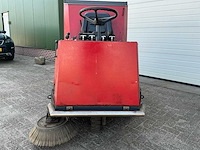 Wayne 828 benz straatveegmachine - afbeelding 12 van  20