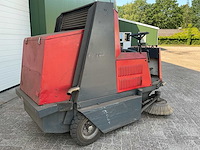 Wayne 828 benz straatveegmachine - afbeelding 17 van  20