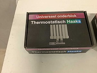 Wb - 43.3536/43.3534 - radiator onderblokken haaks chroom links (2x) - afbeelding 1 van  7