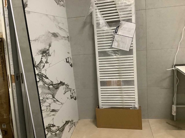 Wb - elara 41.3567 - elektrische radiator smart wifi 181,7x60 cm - afbeelding 2 van  6