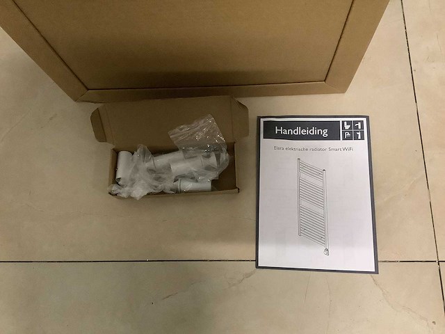 Wb - elara 41.3592 - elektrische radiator smart wifi 181,7x45 cm - afbeelding 3 van  7