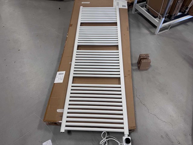 Wb - elektrische radiator smart wifi - 41.3577 - designradiator - afbeelding 2 van  4