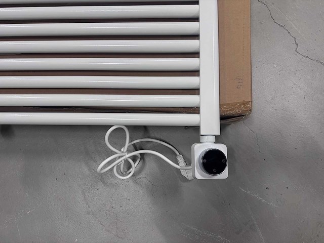 Wb - elektrische radiator smart wifi - 41.3577 - designradiator - afbeelding 3 van  4